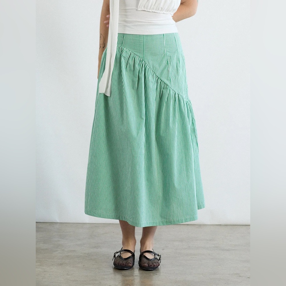 LISA SAYS GAH Maeve Midi Skirt in Green Stripe Size XS - Picture 3 of 11